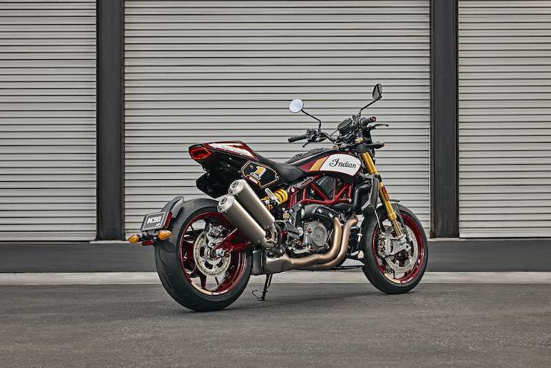 Indian Motorcycle FTR x RSD Super Hooligan atras