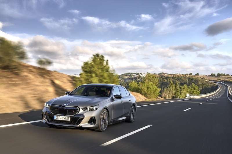 World Luxury Car 2024 Octava Generacion BMW Serie 5