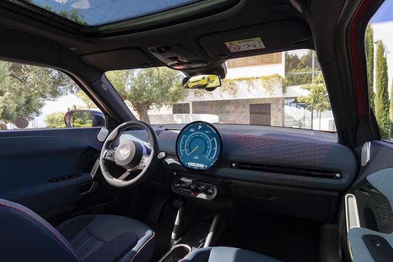 MINI Aceman interior