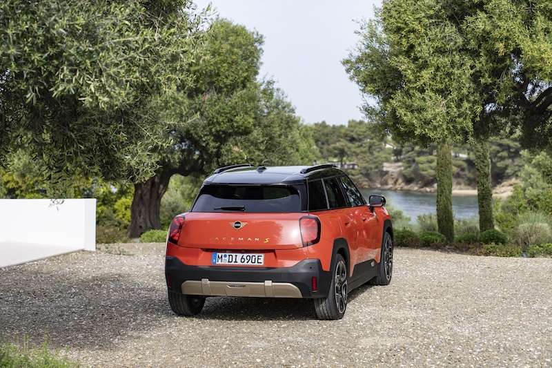 MINI Aceman trasera