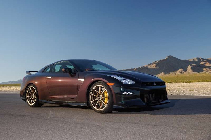 Nissan R35 GT-R T-spec Takumi y Skyline