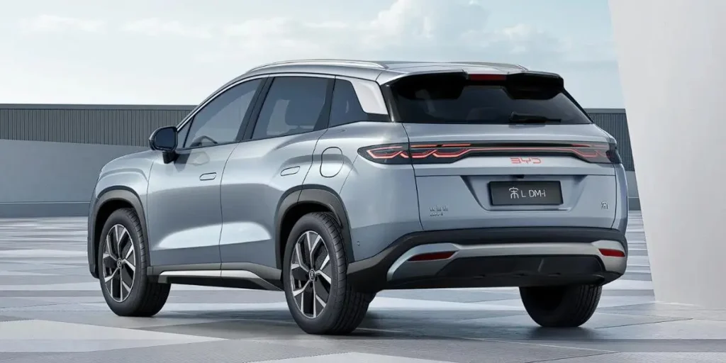 BYD Song L DM-i trasera