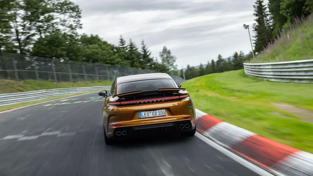 El nuevo Panamera logra un récord en Nürburgring